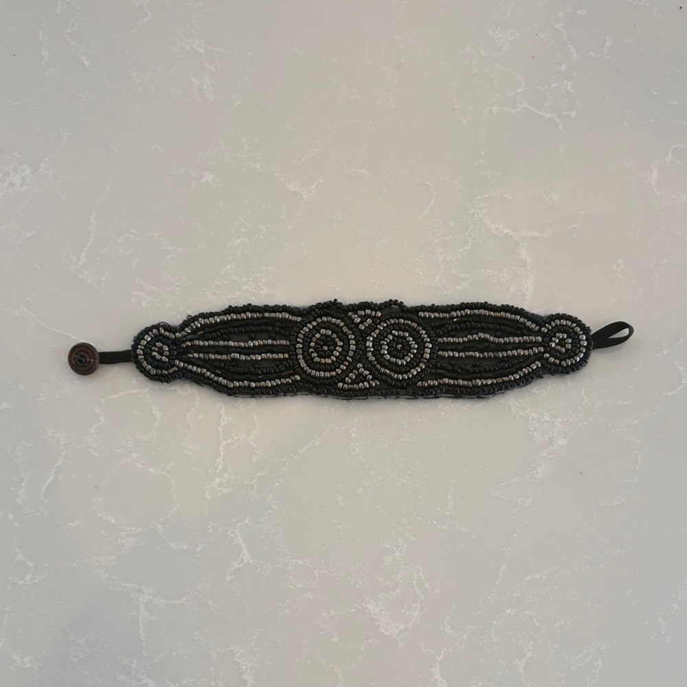 Elegant Black and Silver Beaded Bracelet